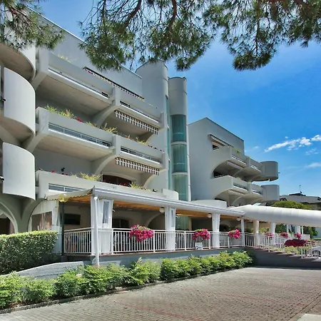 Aparthotel Ponza 3*