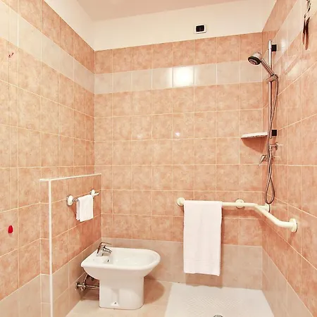 Ponza Apart Otel Lignano Sabbiadoro