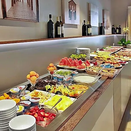 Ponza Apartmanhotel 3*